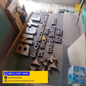 web huruf timbul stainless gold timor leste